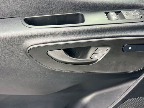 Used 2024 Mercedes-Benz Sprinter 2500 image 10