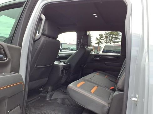 Certified 2024 GMC Sierra 2500 AT4 w/ AT4 Preferred Package AWD/4WD image 18