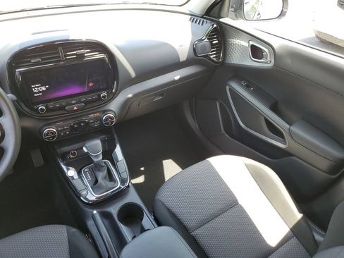 Certified 2023 Kia Soul S FWD image 13