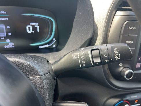 Used 2025 Kia Soul LX image 59