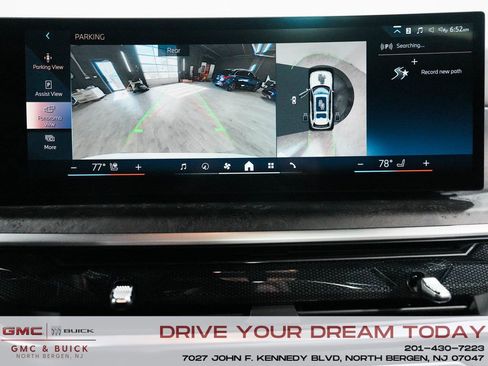 Used 2024 BMW X7 xDrive40i w/ M Sport Package image 20