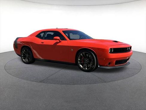 Certified 2021 Dodge Challenger R/T Scat Pack w/ Dynamics Package RWD image 8