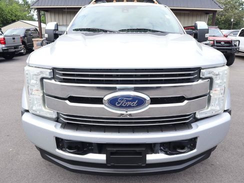 Used 2017 Ford F450 Lariat w/ Tow Technology Bundle AWD/4WD image 2