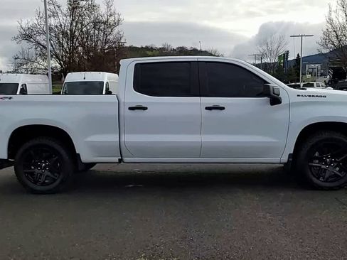 Used 2023 Chevrolet Silverado 1500 Custom w/ LPO, Dark Essentials Package image 9