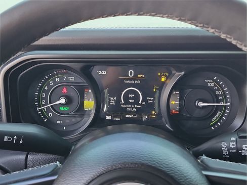 Used 2025 Jeep Wrangler Unlimited Rubicon 4xe w/ Safety Group AWD/4WD image 18