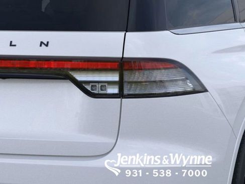 New 2026 Lincoln Aviator Black Label w/ Dynamic Handling Package image 21