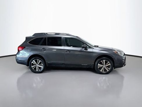Used 2018 Subaru Outback 2.5i Limited AWD/4WD image 5