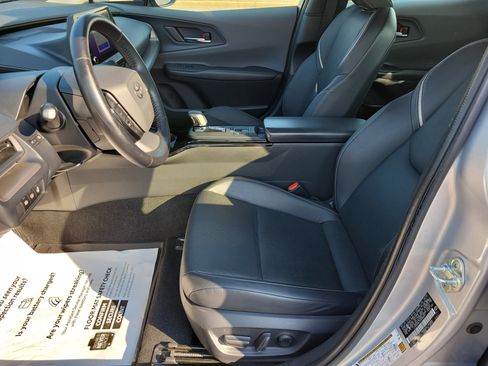 Used 2023 Toyota Prius XLE image 13