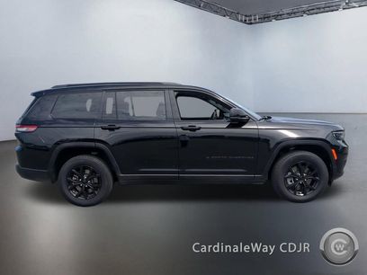 Used 2024 Jeep Grand Cherokee L Laredo