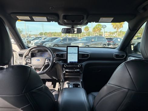 Used 2021 Ford Explorer ST w/ Equipment Group 401A image 9