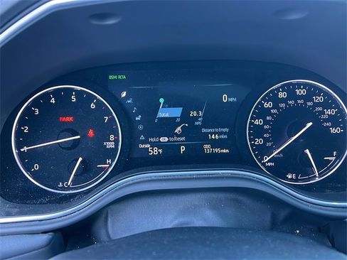 Used 2019 Toyota Avalon Touring image 19