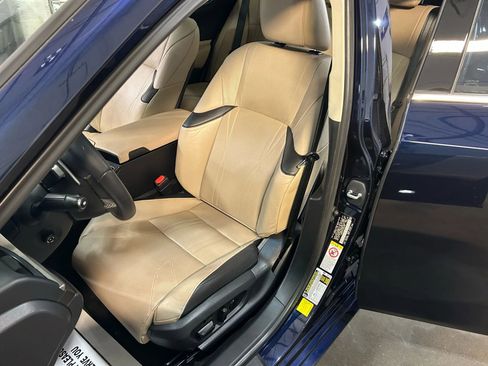 Used 2019 Lexus ES 350 w/ Accessory Package 2 image 22