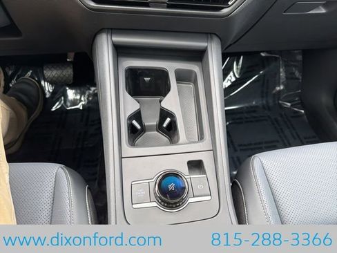 New 2026 Volkswagen Tiguan SE AWD/4WD image 12