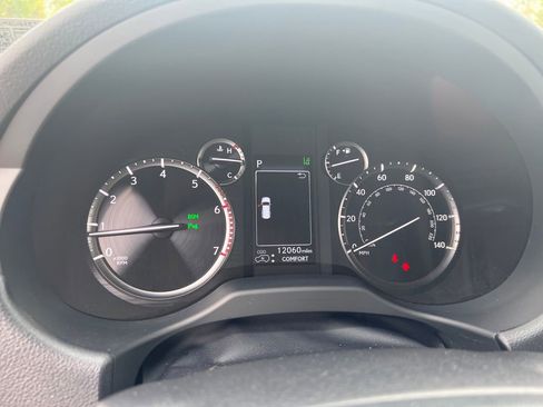 Used 2023 Lexus GX 460 Luxury w/ Sport Design Package image 26