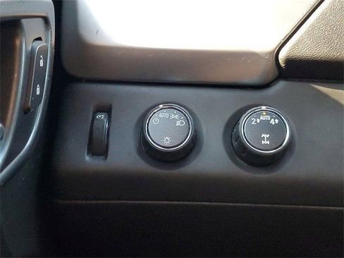 Used 2019 Chevrolet Tahoe LS image 28