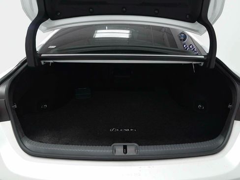 Used 2025 Lexus ES 350 w/ Premium Package FWD image 12