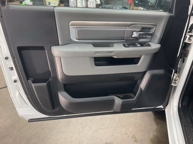 Used 2016 RAM 1500 Classic SLT AWD/4WD image 5
