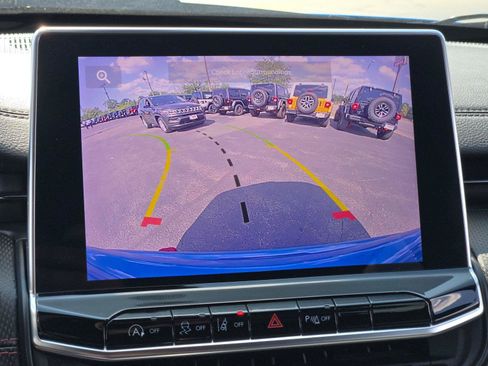 Certified 2025 Jeep Compass Trailhawk AWD/4WD image 10