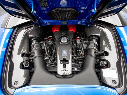 Used 2017 Ferrari 488 Spider RWD image 46