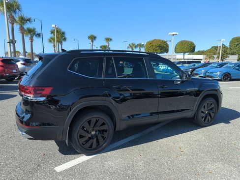 New 2026 Volkswagen Atlas SE image 5