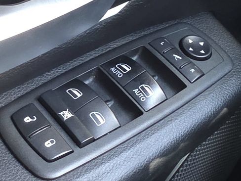 Used 2021 RAM 1500 Big Horn AWD/4WD image 24