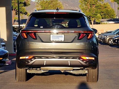 Used 2022 Hyundai Tucson Limited AWD/4WD image 5