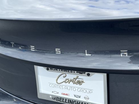 Used 2025 Tesla Model 3 Long Range AWD/4WD image 9