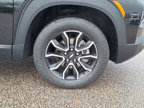 Used 2023 Chevrolet TrailBlazer ACTIV w/ Sun and Liftgate Package image 12