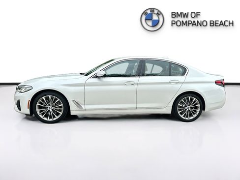 Used 2022 BMW 530i xDrive w/ Premium Package AWD/4WD image 4
