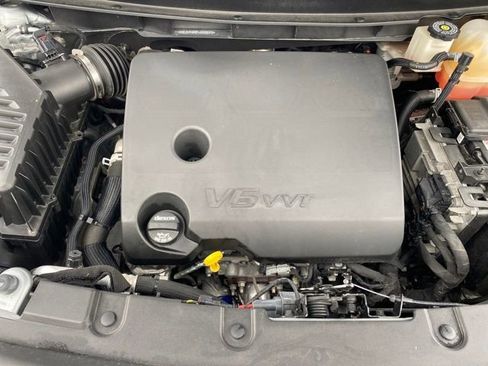 Certified 2023 Chevrolet Traverse LT w/ LPO, Floor Liner Package image 20