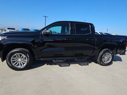 Used 2024 Chevrolet Colorado LT w/ LT Convenience Package RWD image 4