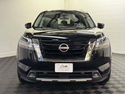 Used 2022 Nissan Pathfinder SL w/ Cargo Package image 5