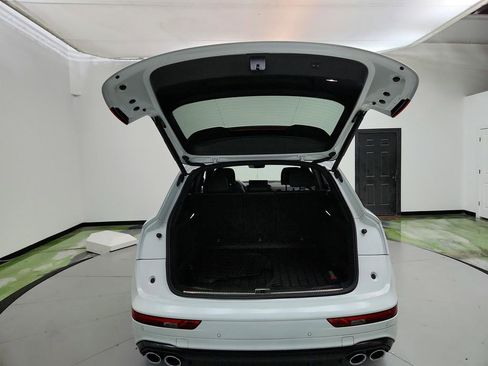 Used 2023 Audi SQ5 Prestige image 33