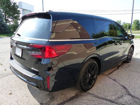 Used 2025 Honda Odyssey Sport-L image 12