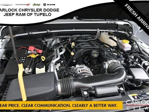 Used 2024 Jeep Wrangler Unlimited Rubicon AWD/4WD image 44