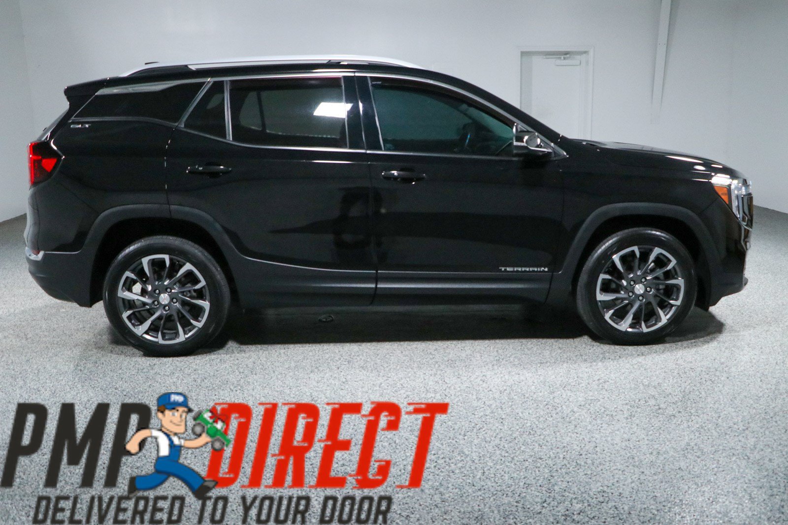 Used 2022 GMC Terrain SLT w/ LPO, Floor Liner Package AWD/4WD image 6