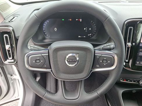 Used 2026 Volvo XC40 B5 Plus w/ Protection Package Premier AWD/4WD image 14