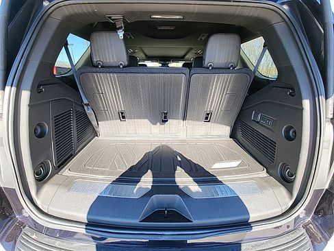 Certified 2024 Chevrolet Tahoe Z71 w/ Luxury Package image 34