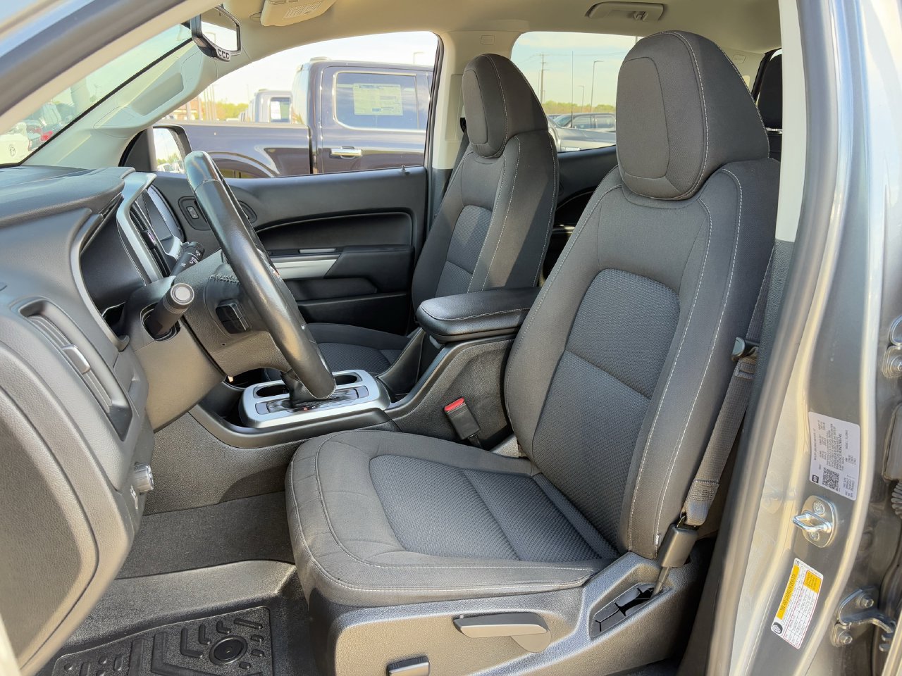 Used 2022 Chevrolet Colorado LT w/ LT Convenience Package RWD image 25