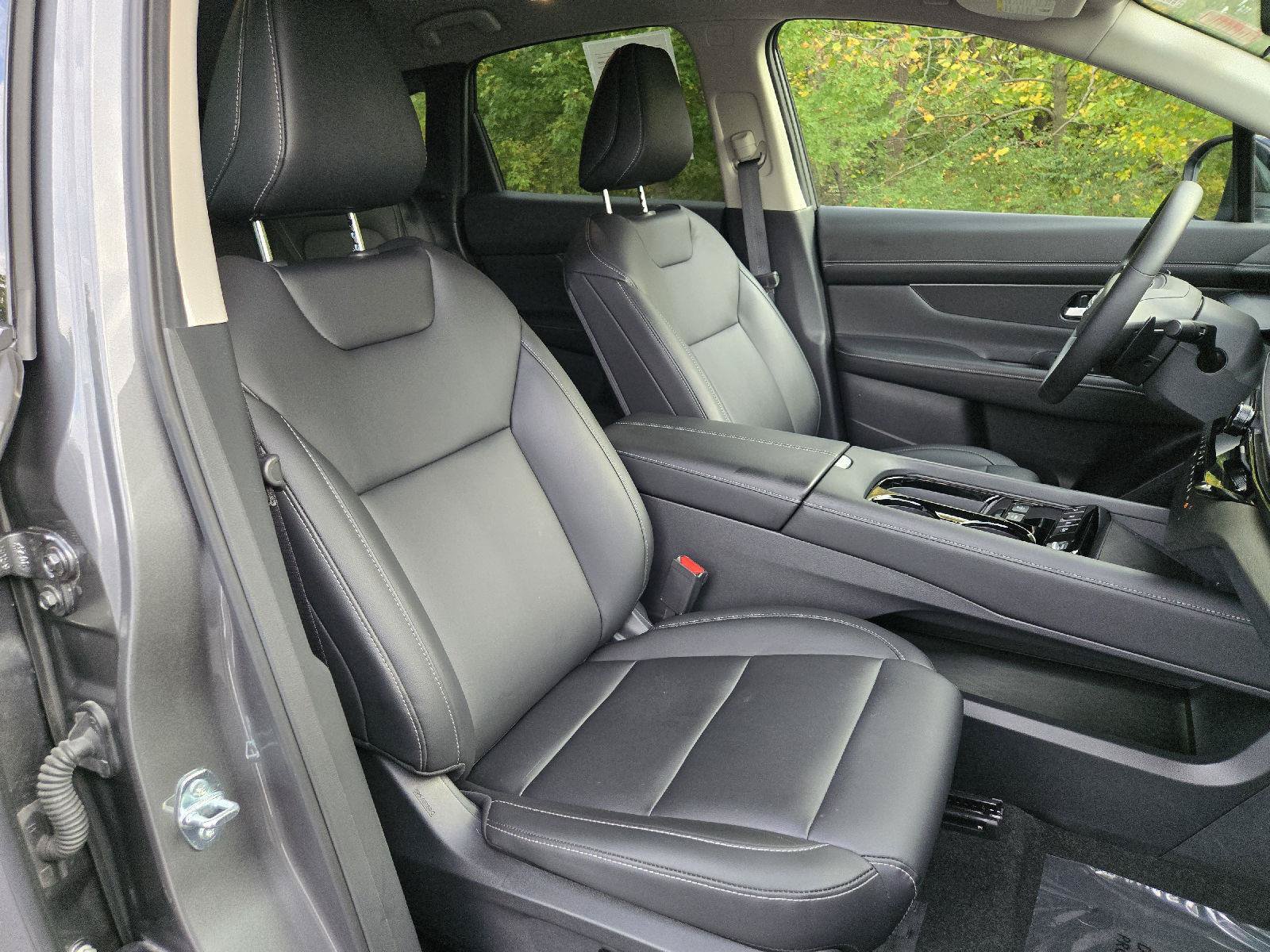 Certified 2025 Nissan Murano SV AWD/4WD image 24