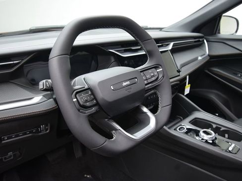 New 2026 Jeep Cherokee Overland image 36