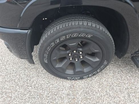 Used 2025 RAM 1500 Big Horn AWD/4WD image 7