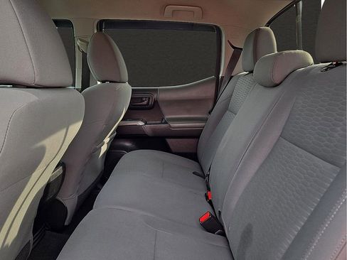 Used 2019 Toyota Tacoma SR5 image 8