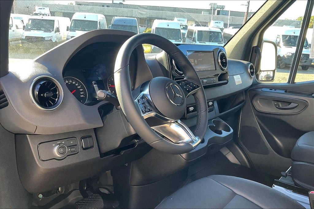 New 2026 Mercedes-Benz Sprinter 2500 image 5