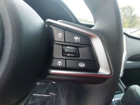 Used 2025 Subaru Outback AWD/4WD image 18