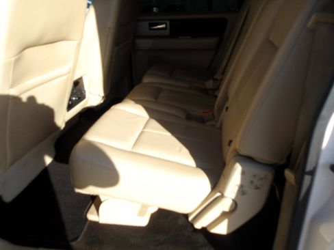 Used 2017 Ford Expedition EL XLT w/ Equipment Group 202A image 17