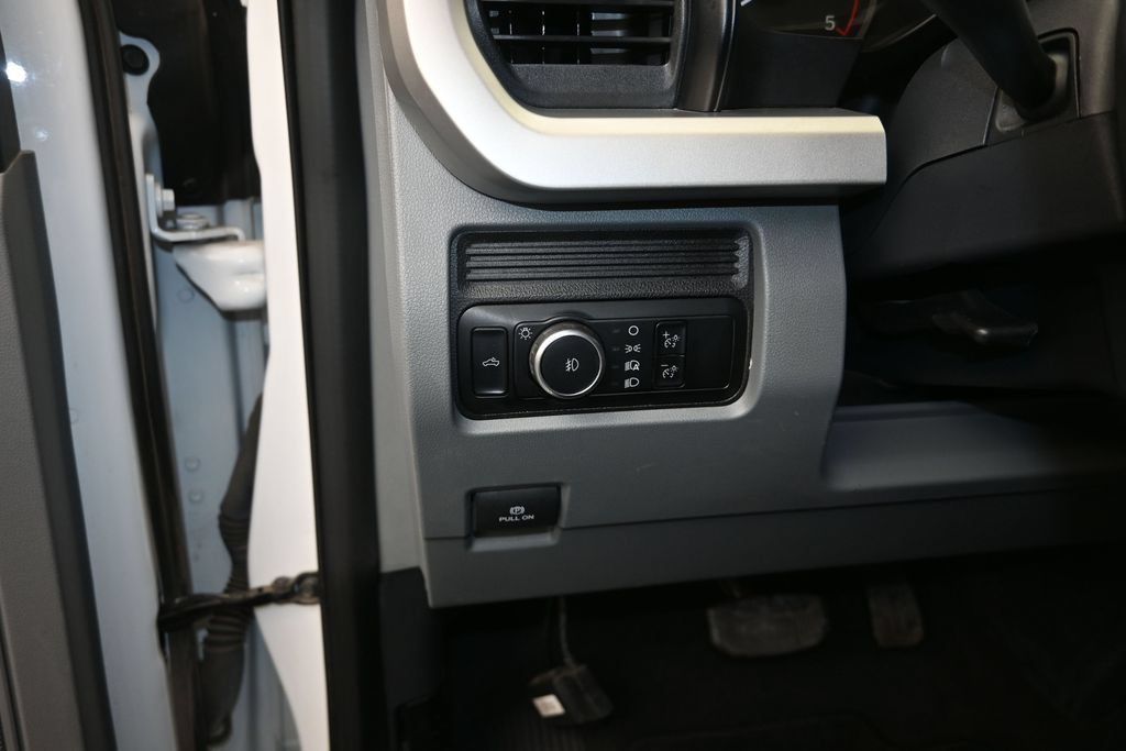 Used 2024 Ford F350 XLT AWD/4WD image 12