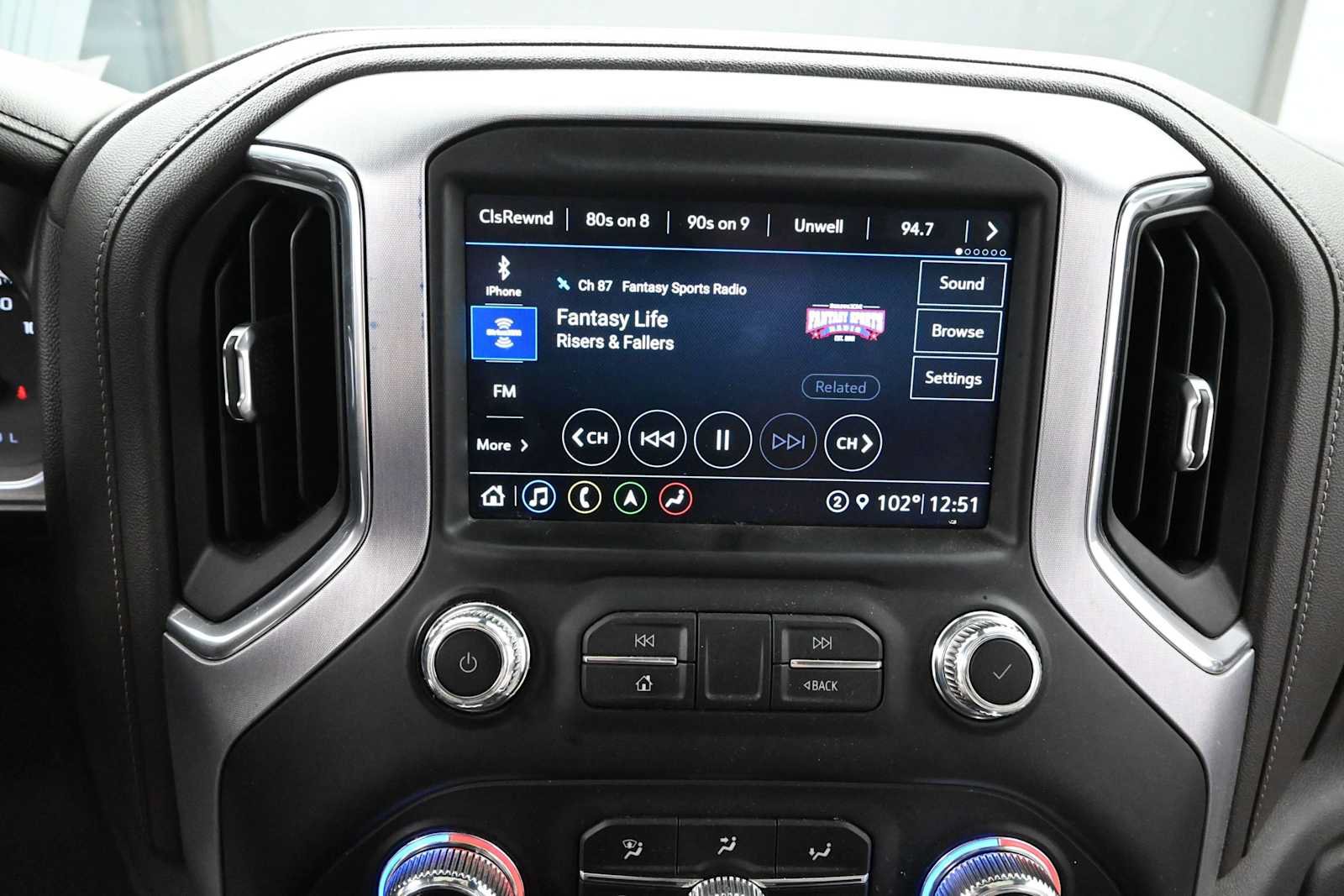 Used 2021 GMC Sierra 1500 SLT w/ SLT Premium Plus Package AWD/4WD image 25