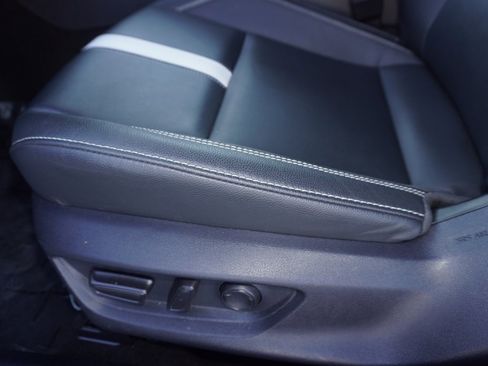 Certified 2025 Toyota Camry SE image 11