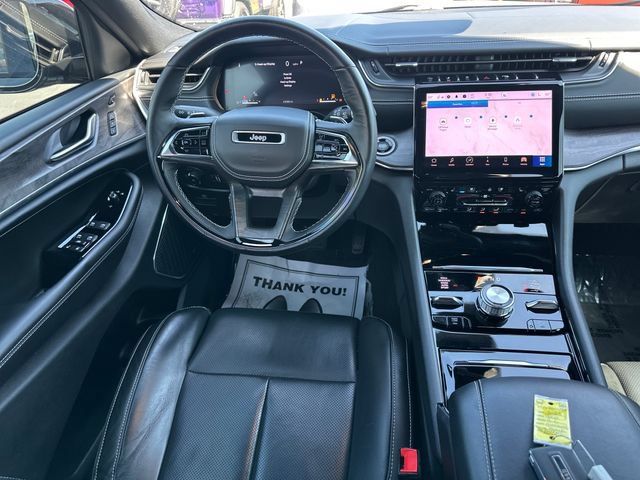 Used 2023 Jeep Grand Cherokee L Overland w/ Advanced Protech Group III AWD/4WD image 20